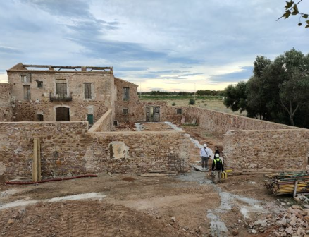 «LA REHABILITACIÓN DE LA ALQUERÍA DE L’ADVOCAT AVANZA CUMPLIENDO LOS PLAZOS»